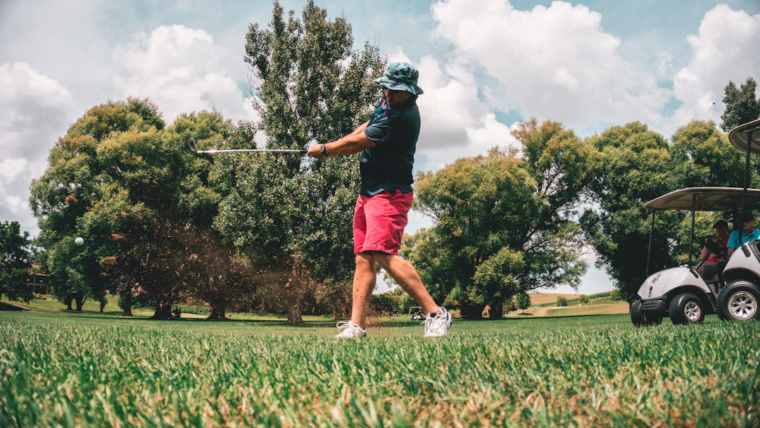 Elevate Your Game with Stylish Men's Golf Shorts