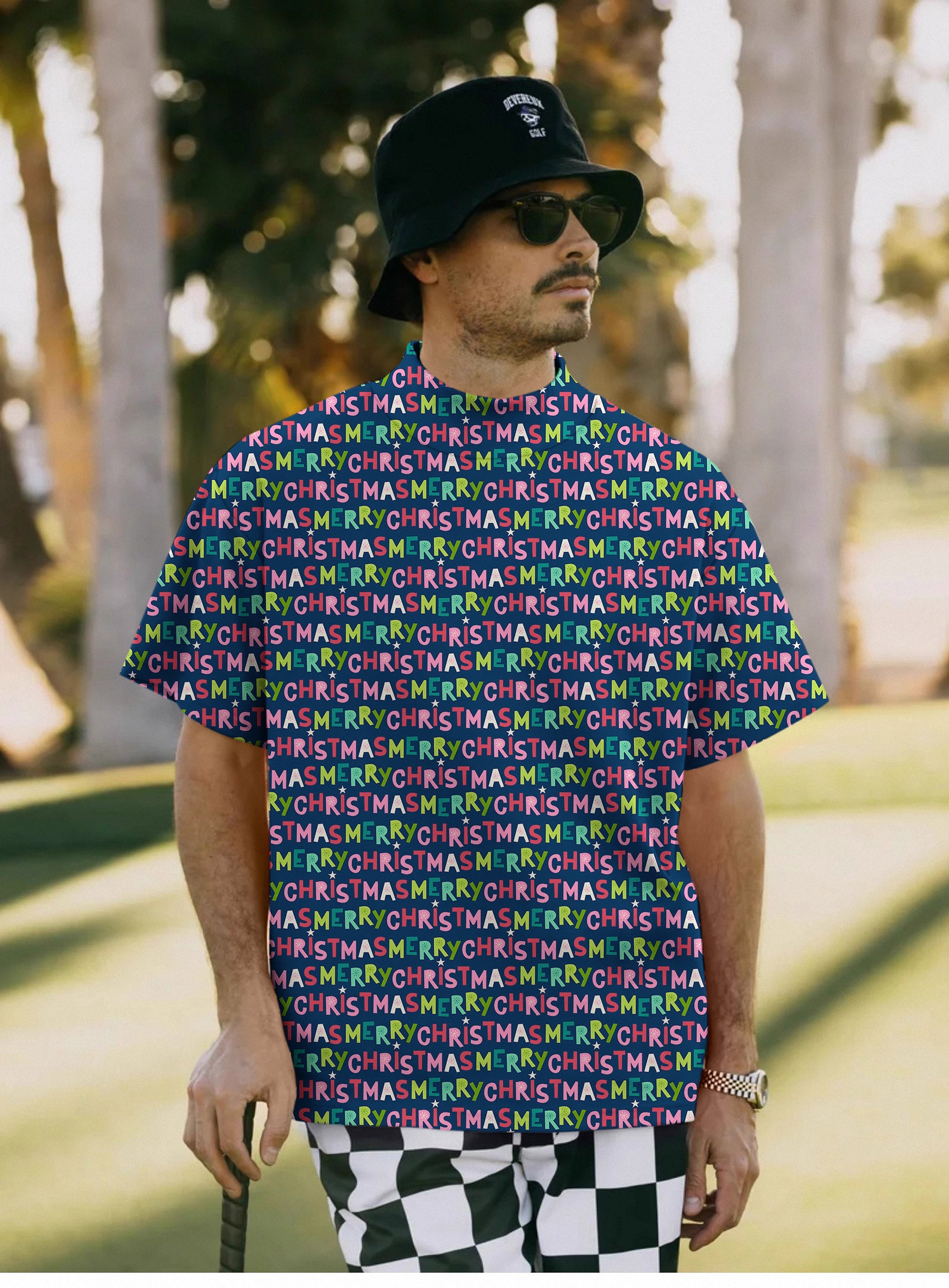 Men's Christmas pullover T-shirt with colorful Merry Christmas text pattern and short sleeves