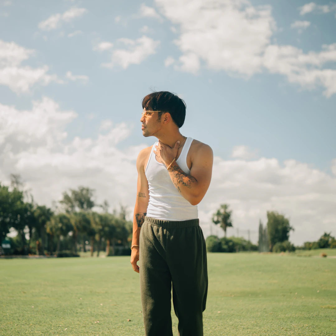 A Stylish Guide to Layering Your Golf Outfits