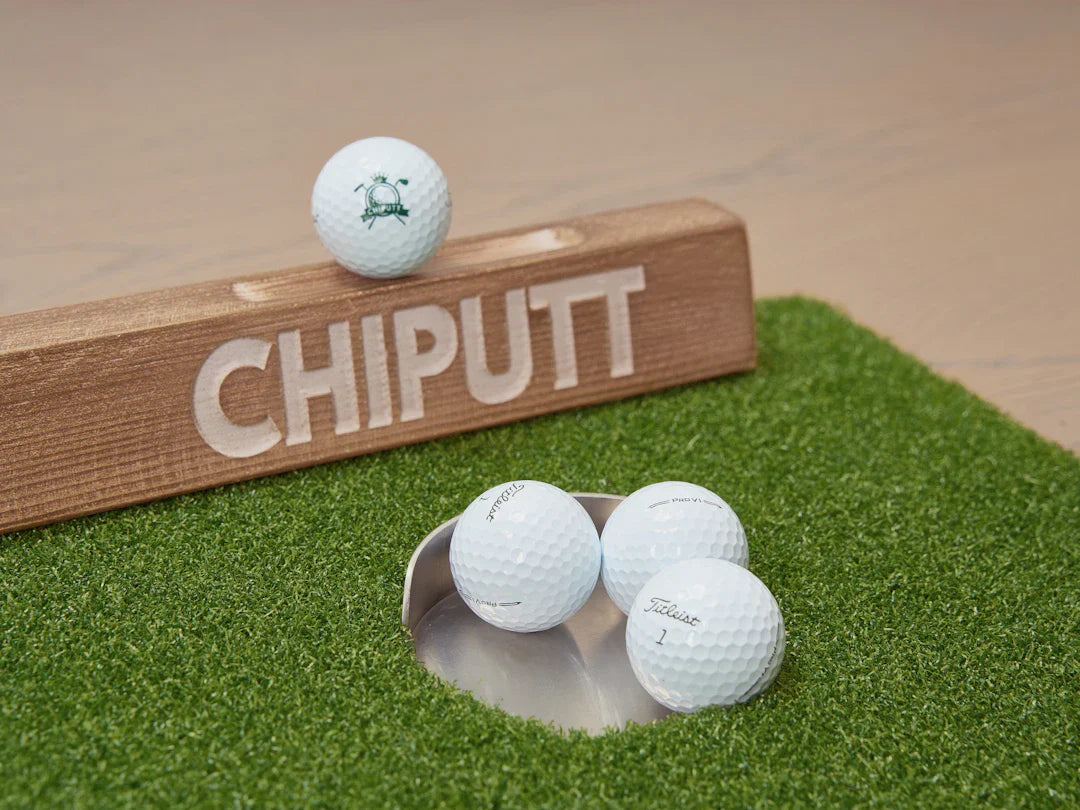 Charming Golf Apparel for Couples to Celebrate Together
