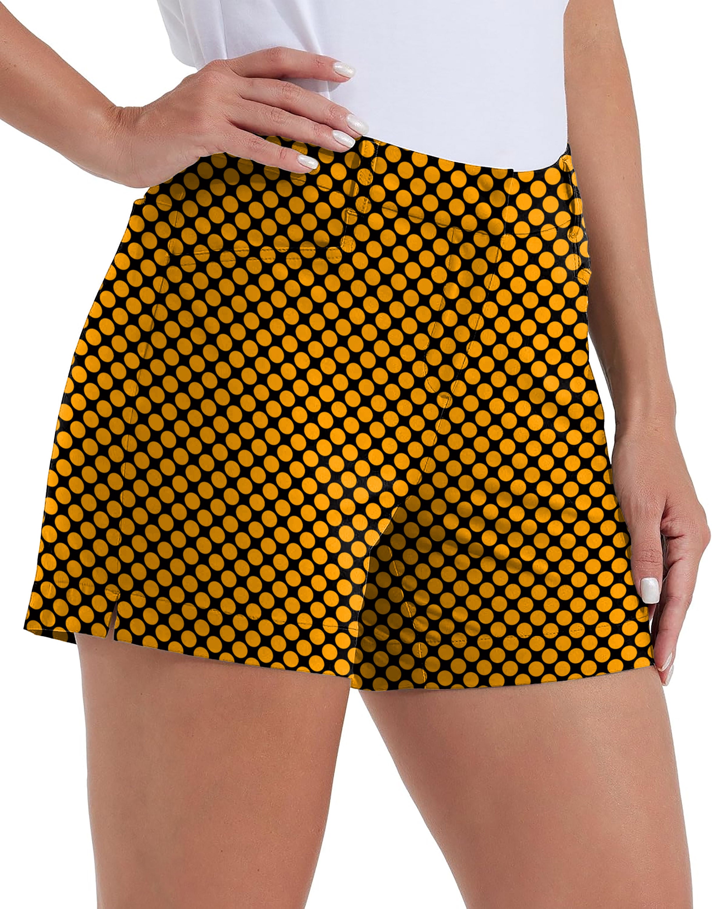 Halloween black and yellow polka dots Polo Own Logo 4.5/7/10 Golf Shorts Quick-Drying Woman Outdoor Casual Shorts With Pockets Waterproof