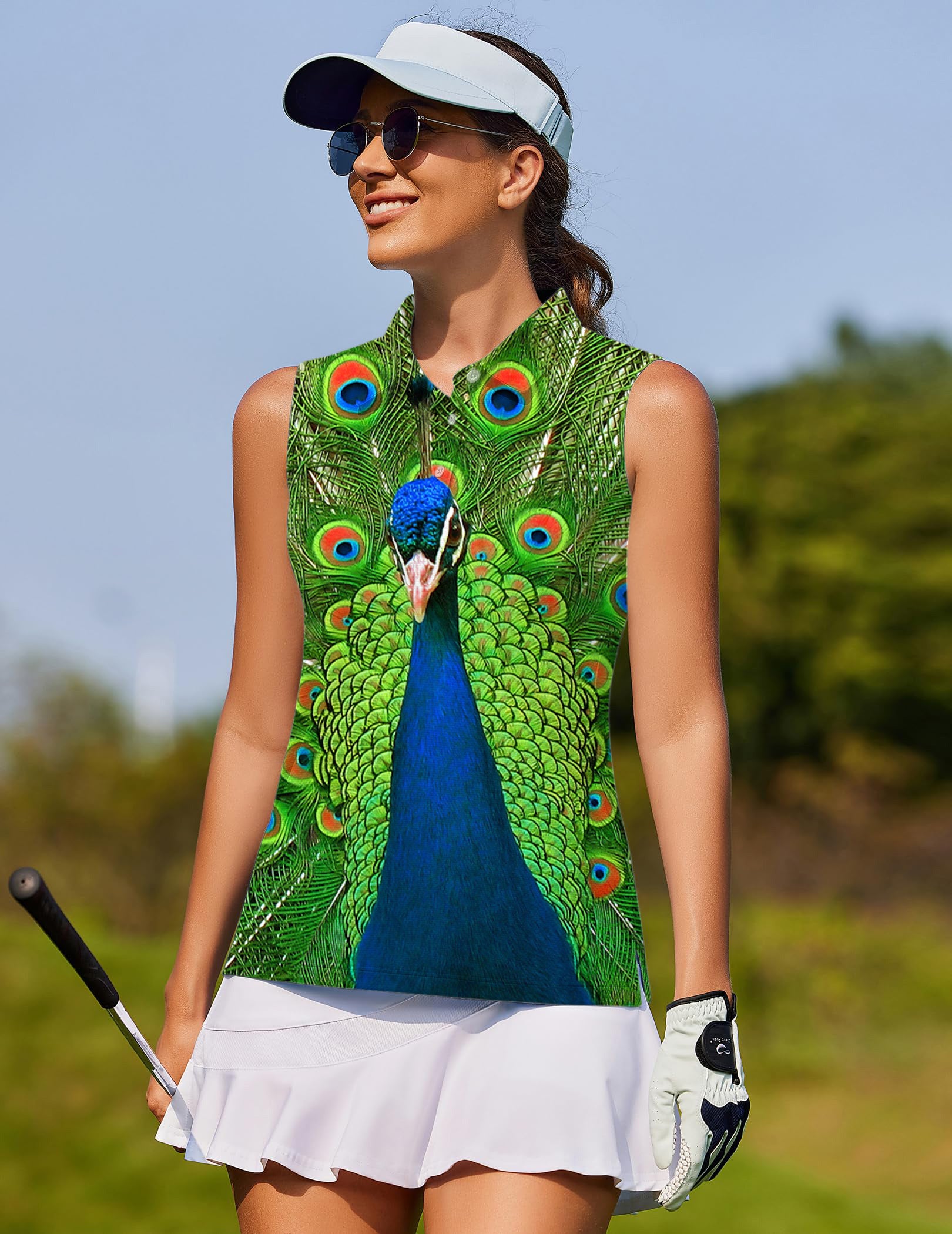 peacock flaunting its tail -Women's golf Sleeveless shirt